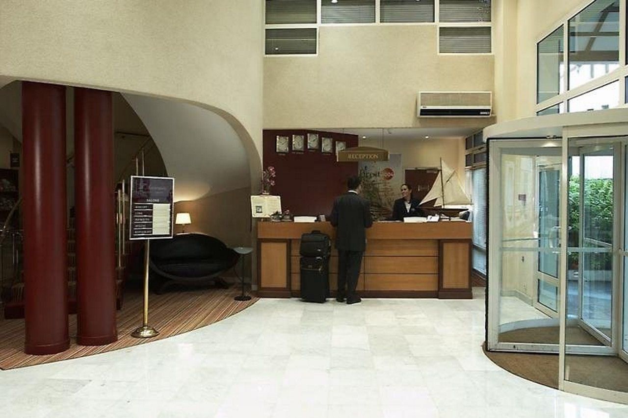 Hotel L'amiraute 4*